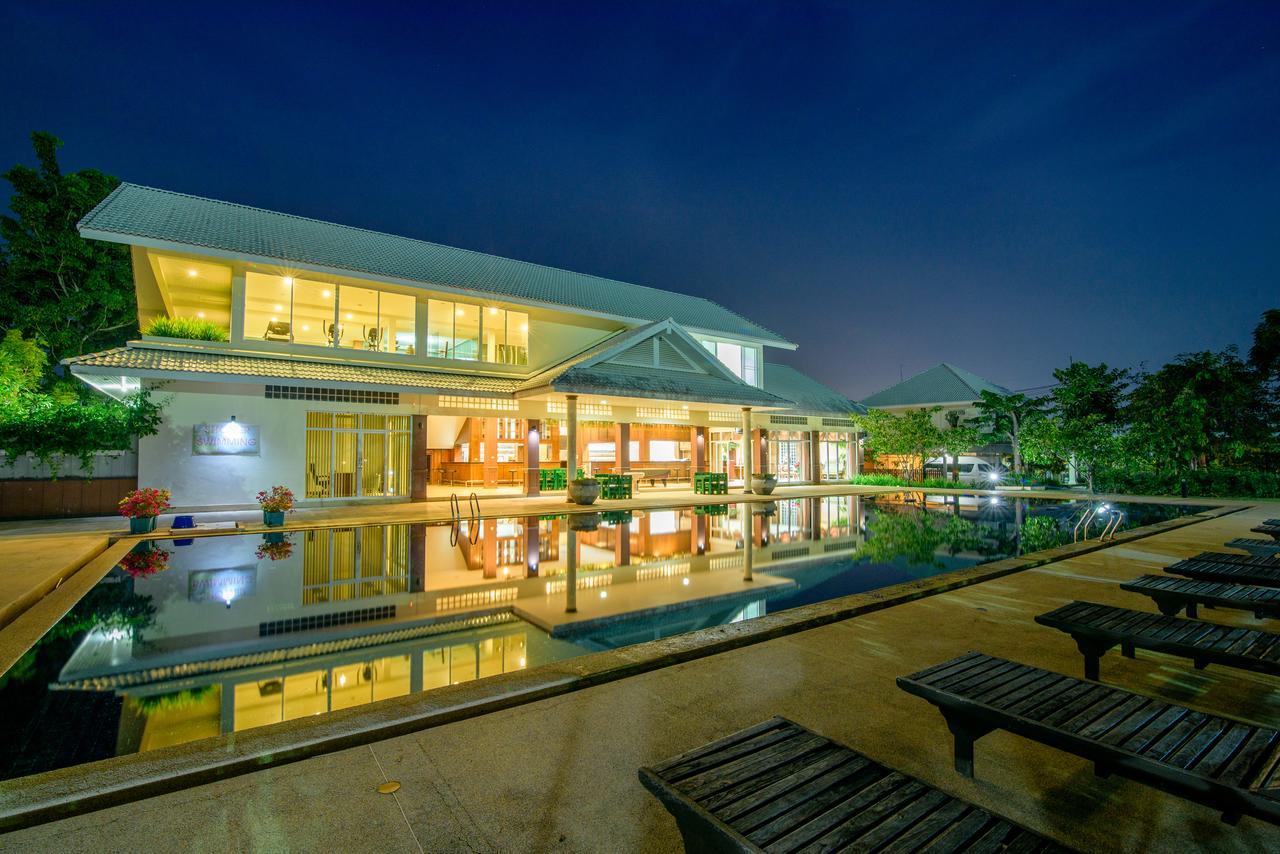 Hua Hin Condotel & Resort Taweeporn Екстер'єр фото