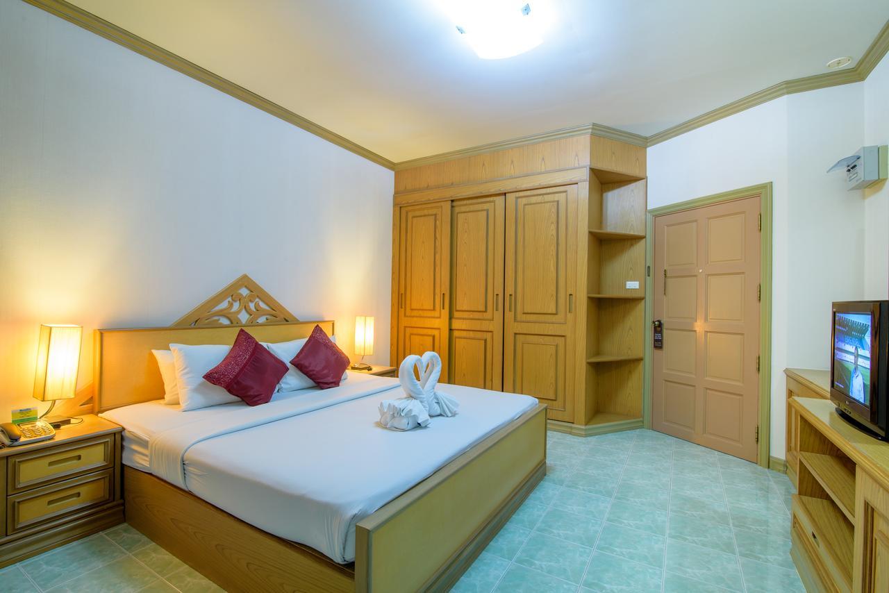 Hua Hin Condotel & Resort Taweeporn Екстер'єр фото