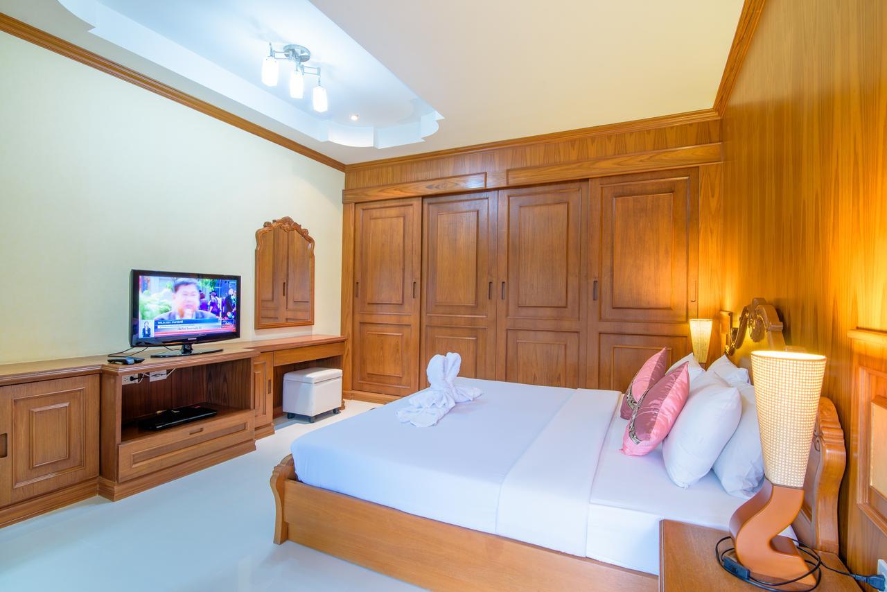 Hua Hin Condotel & Resort Taweeporn Екстер'єр фото