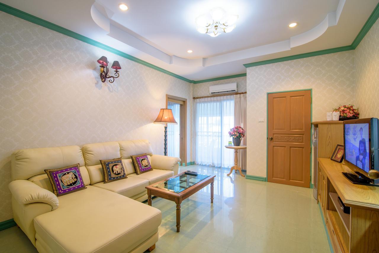 Hua Hin Condotel & Resort Taweeporn Екстер'єр фото