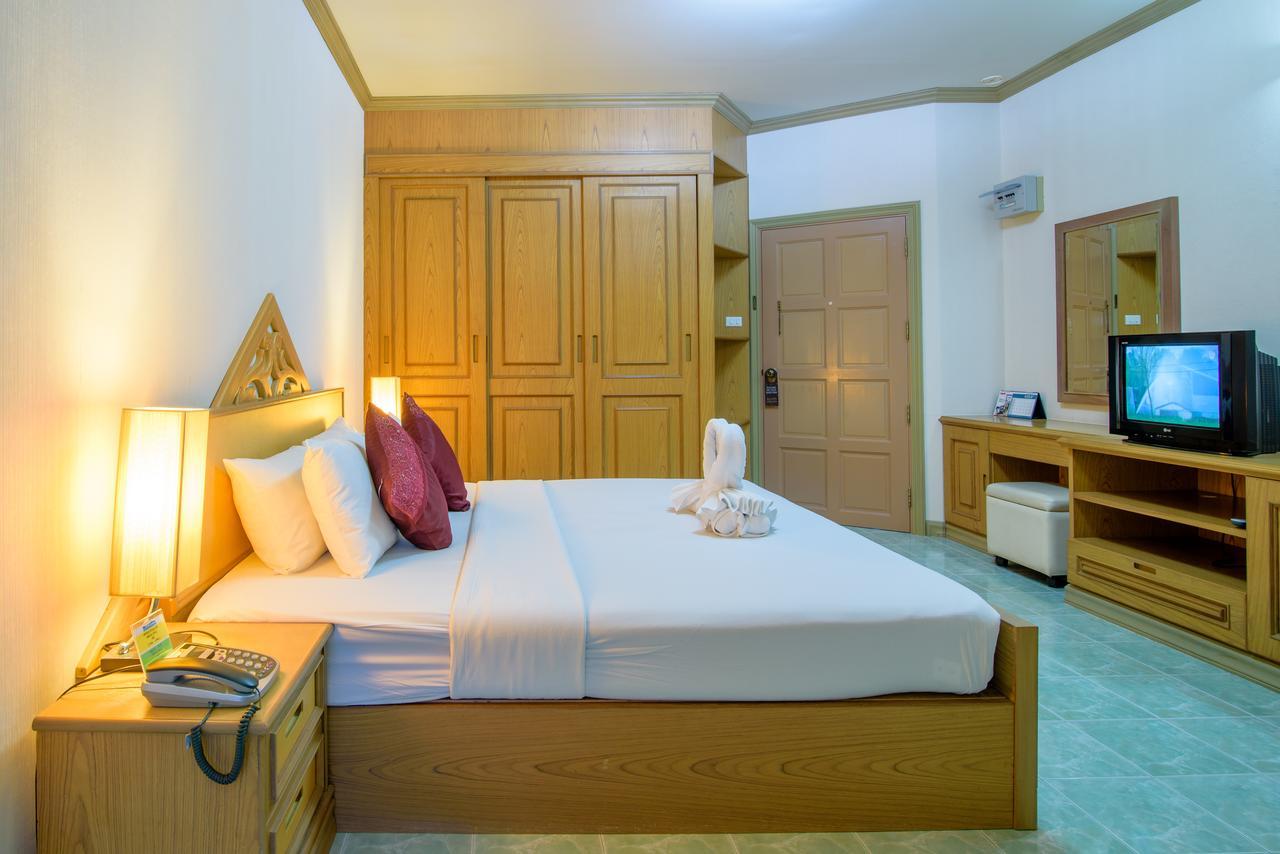 Hua Hin Condotel & Resort Taweeporn Екстер'єр фото