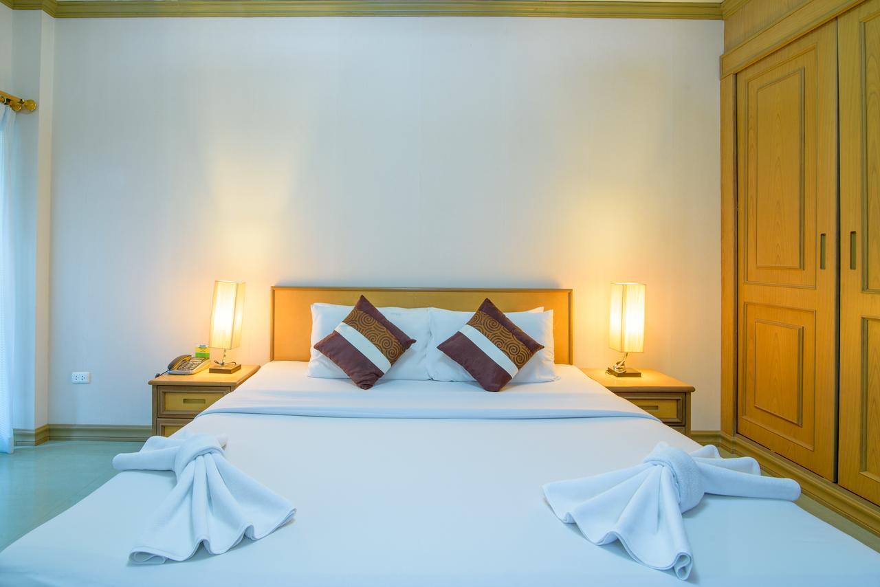 Hua Hin Condotel & Resort Taweeporn Екстер'єр фото